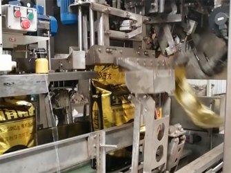 全自動包裝機(jī)上袋機(jī)械手構(gòu)造特點